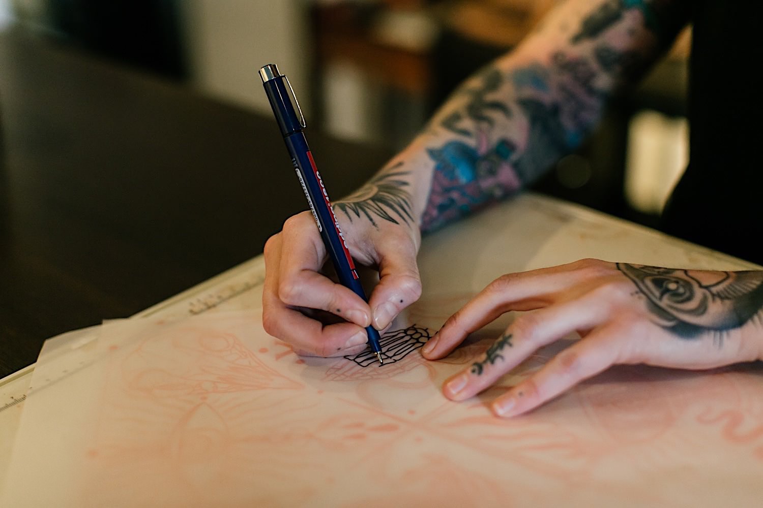 Fotoshooting mit Tattoo Artist